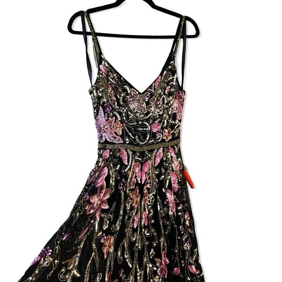 NWT Mac Duggal Black V Neck Floral Embellished Spaghetti Strap Gown dress Sz 2 - Picture 7 of 14